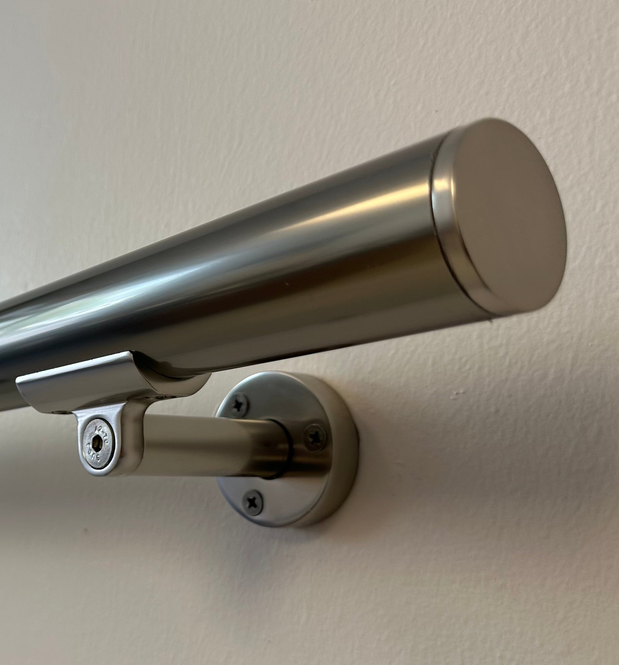 Silver Anodized Aluminum Handrail Kit 1.6″ Diameter