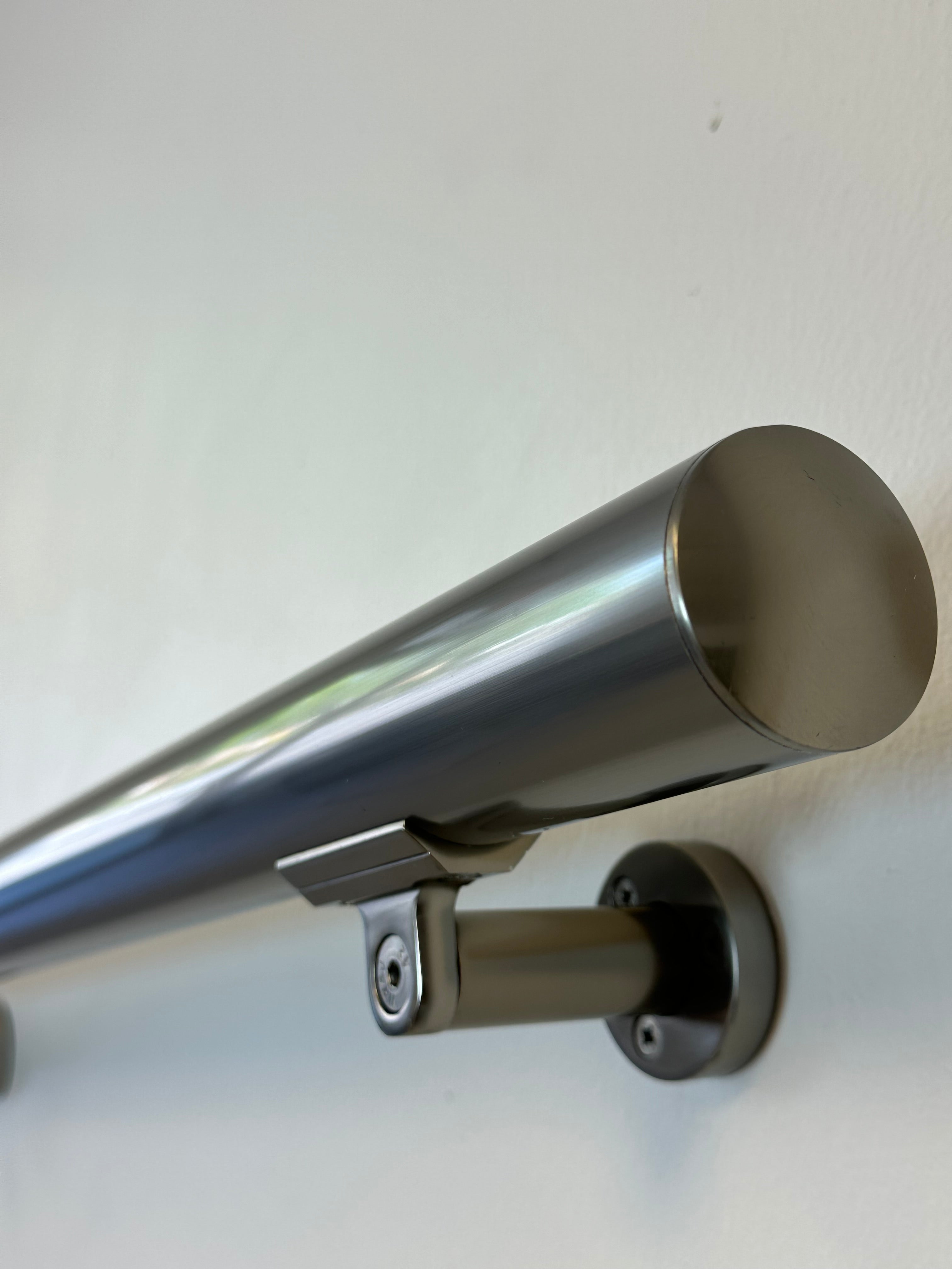 Silver Anodized Aluminum Handrail Kit 1.97″ Diameter